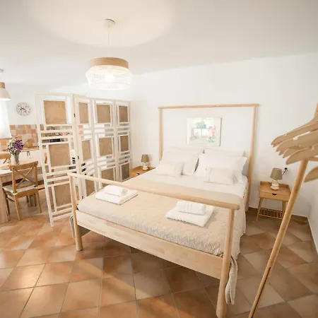 Апартаменты Azalea - Modern With Sea View *