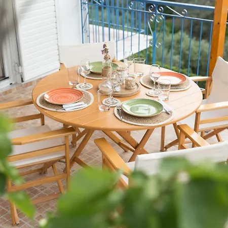 Azalea - Modern With Sea View Галатас