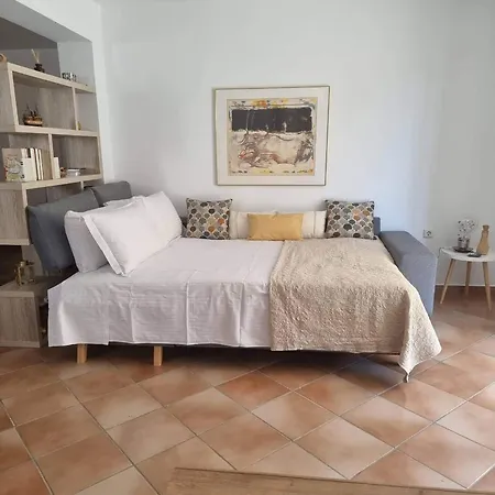 Azalea - Modern With Sea View Галатас