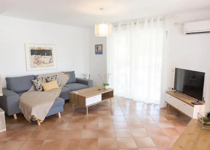 Διαμέρισμα Azalea - Modern With Sea View