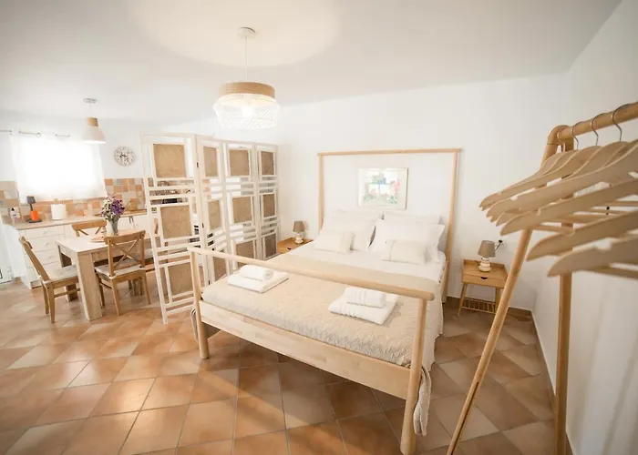 Διαμέρισμα Azalea - Modern With Sea View *