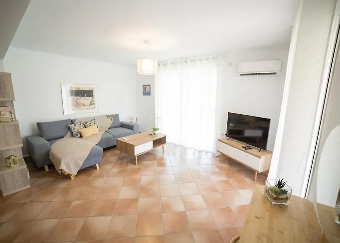 Διαμέρισμα Azalea - Modern With Sea View *